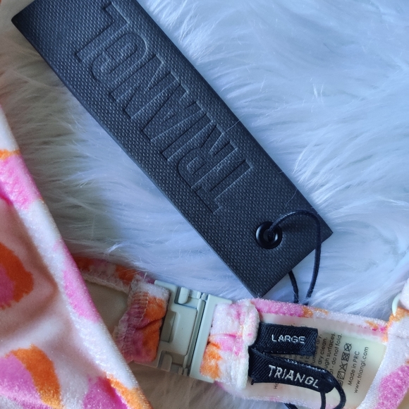 Triangl Maia Pearl Velvet Bikini Top - Picture 3 of 7